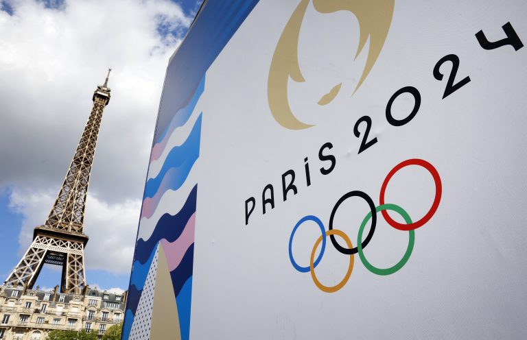 Delta says the Olympics will cost it $100 million as travelers skip Paris