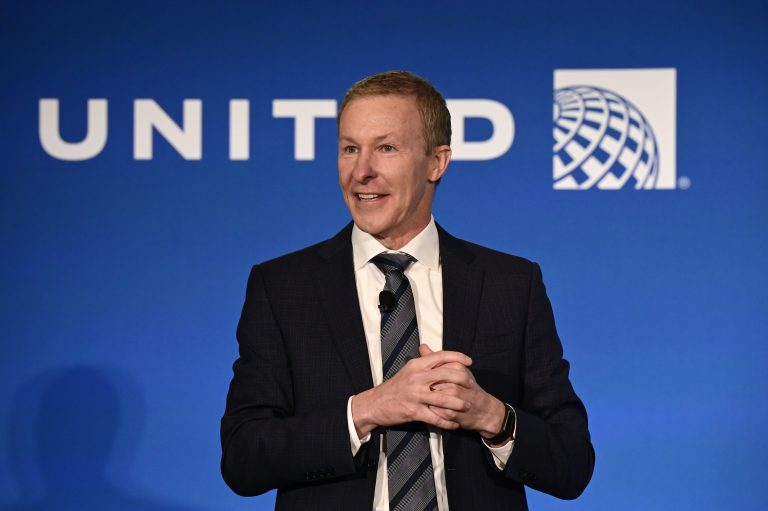 United CEO expresses ‘renewed confidence’ in Boeing after meeting with new leader Ortberg