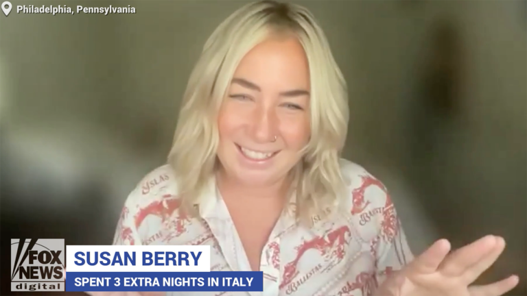 Woman on TikTok reveals how American Airlines repaid her for giving up seat, social media users chime in