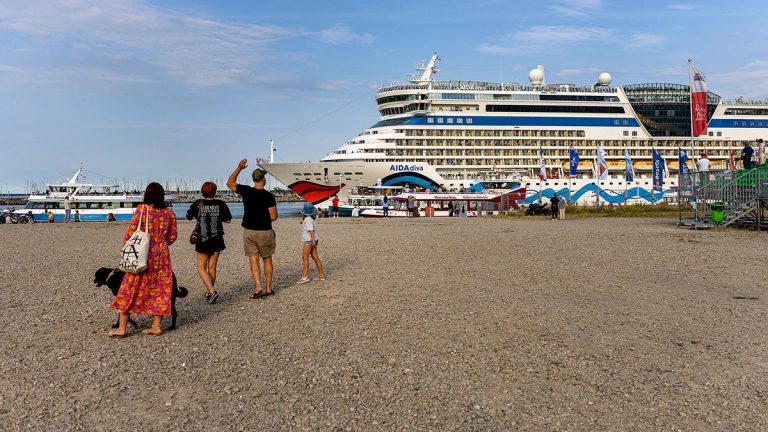 CDC reports 21st cruise ship norovirus outbreak this year, with nearly 100 people infected