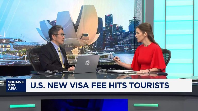 U.S. to mandate checks of some tourists’ social media history from past 5 years