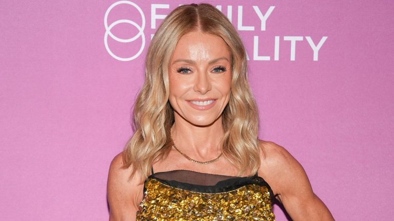 Kelly Ripa thought ‘naked flying’ meant something else before she learned the truth