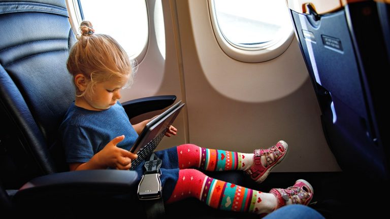Family outraged after major airline seats toddler apart from parents, sparking viral debate