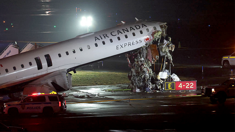 Air Canada jet hits fire truck, forcing New York’s LaGuardia airport to close