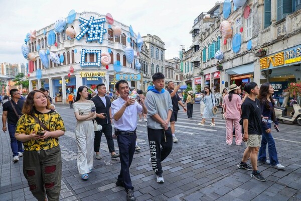 Hainan invites HK influencers on island-wide media tour